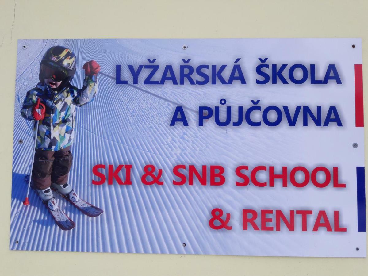 Penzion Jizerka Jablonec nad Nisou Exterior photo